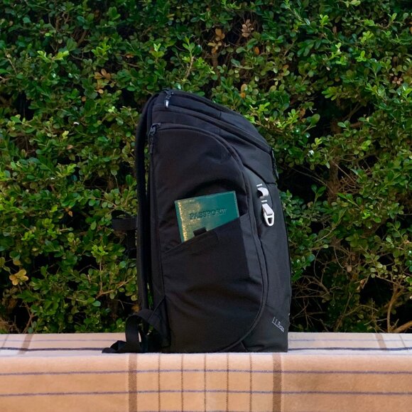 L.L. Bean business traveler's executive backpack - Picture 3 of 11